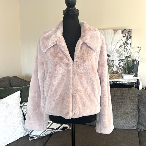 Express Pink Faux Fur Jacket Size M NWOT - Picture 5 of 15